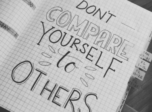 6 Negative Effects Of Self Comparison Socail comparison 800x450 1