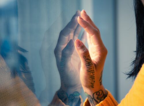 Agoraphobia: Signs, Symptoms, Risk Factors and Treatments Agoraphobia- signs, symptoms and treatments