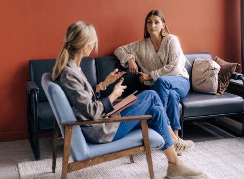 Understanding Your Mental Health: 11 Signs It's Time to See a Therapist 11 Signs It's Time to See a Therapist
