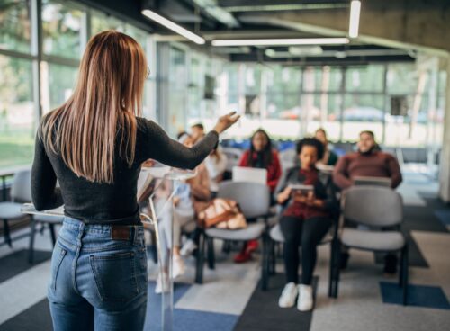 Empowering Journeys: Insights from a Female Life Coach Female Life Coach