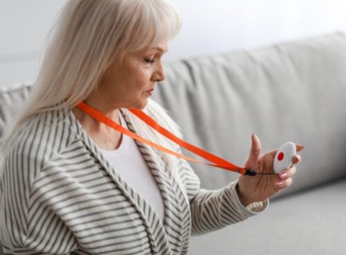 Seniors and Safety: The Role of Medical Alert Systems Senior Safety and the Role of Medical Alert Systems